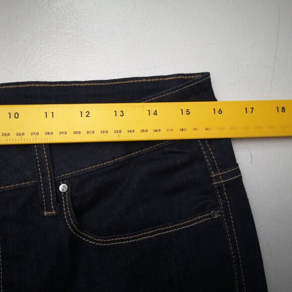 Santana Ladies Size 10 Dark Wash Slimmer Leg Zipper & Button Closure Jeans - Picture 8 of 13